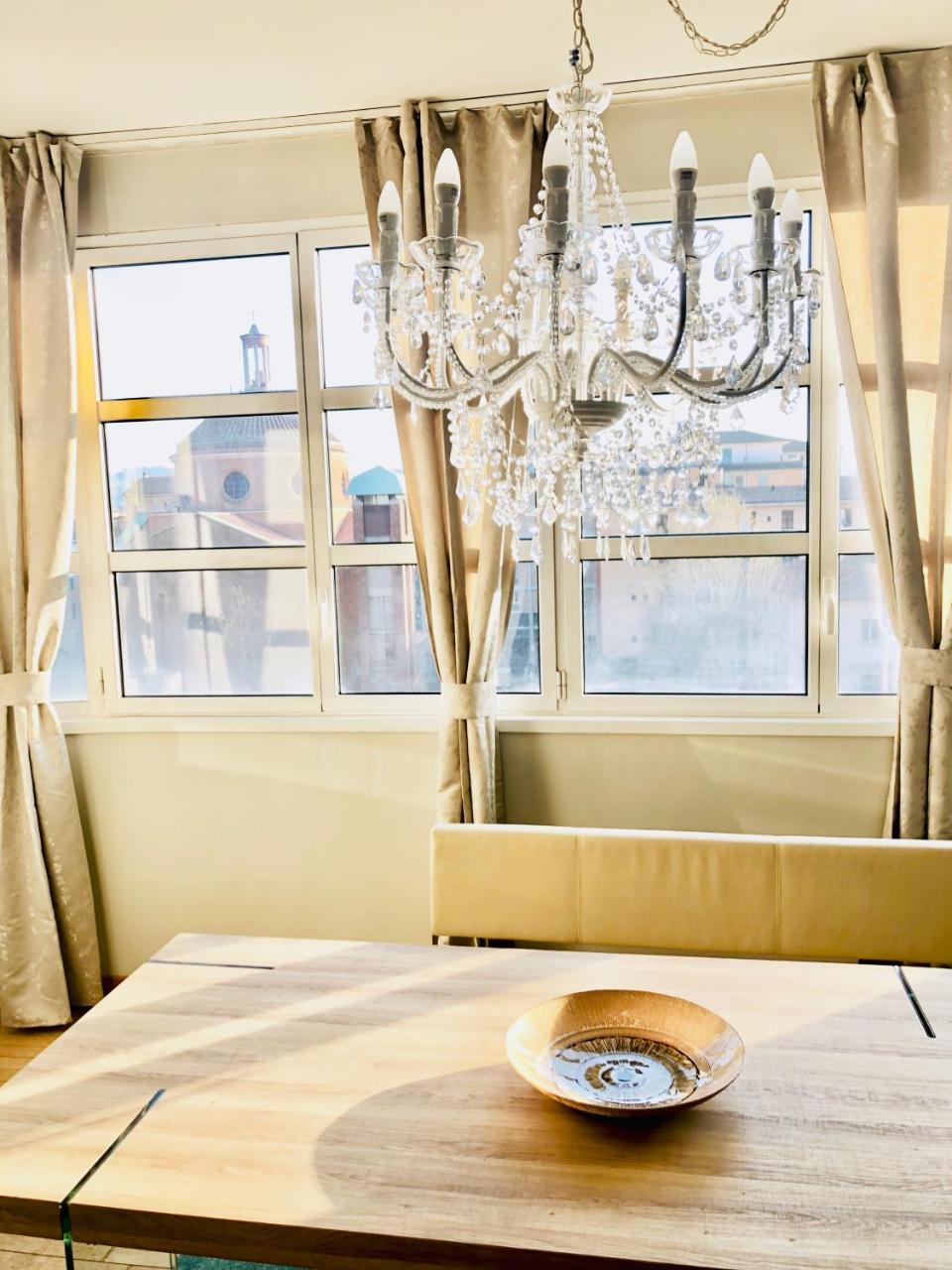 Bologna Holiday Inn Екстериор снимка